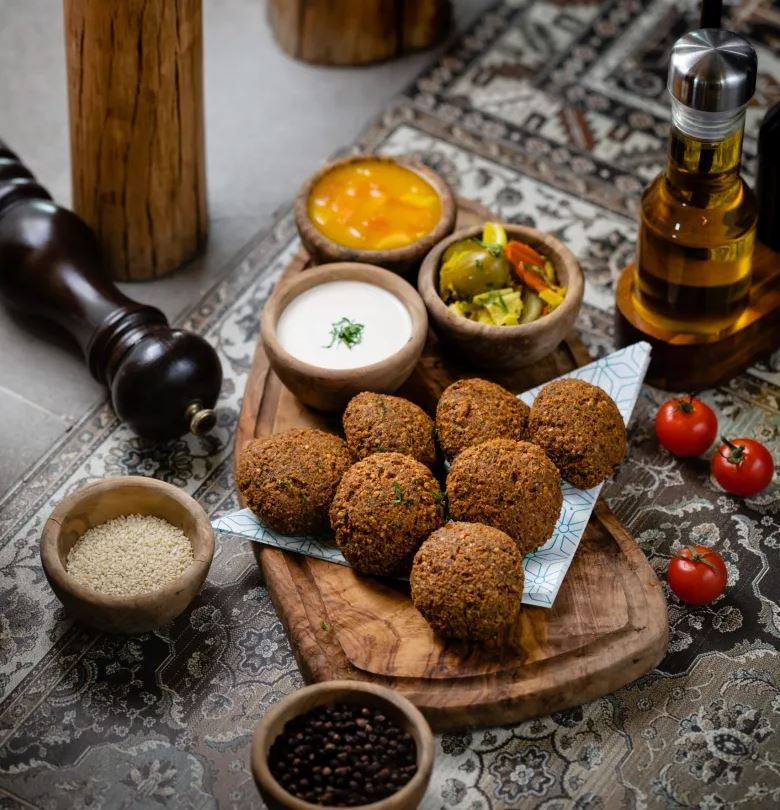 Gourmet Delight: Stylish.ae Tastes Traditional Emirati Cuisine In RAK’s Best Eateries