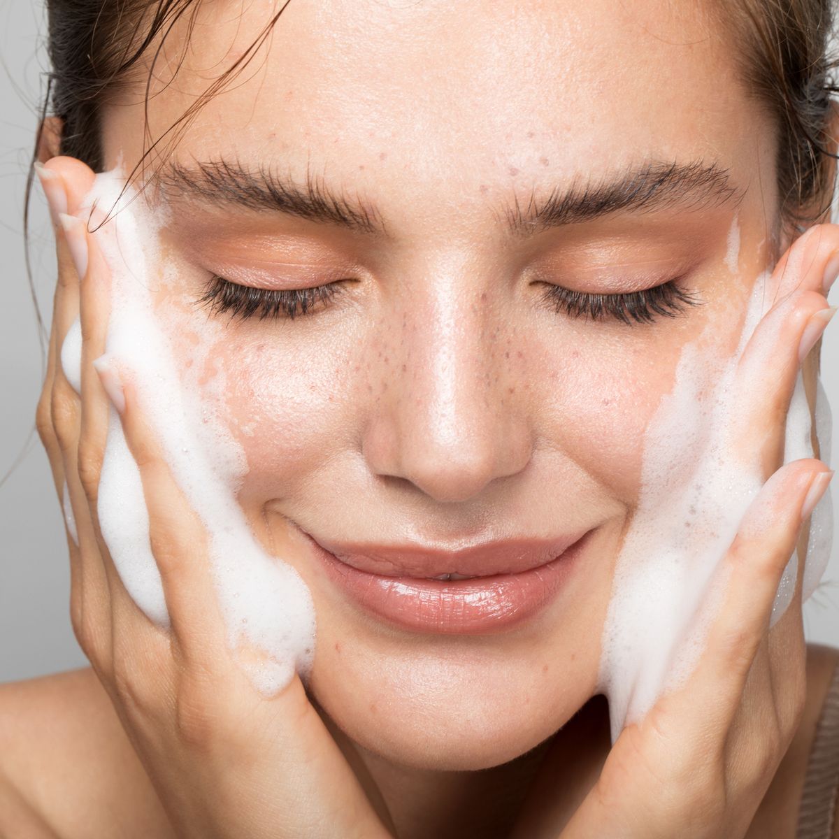How To Choose The Perfect Skincare Device For Your Needs