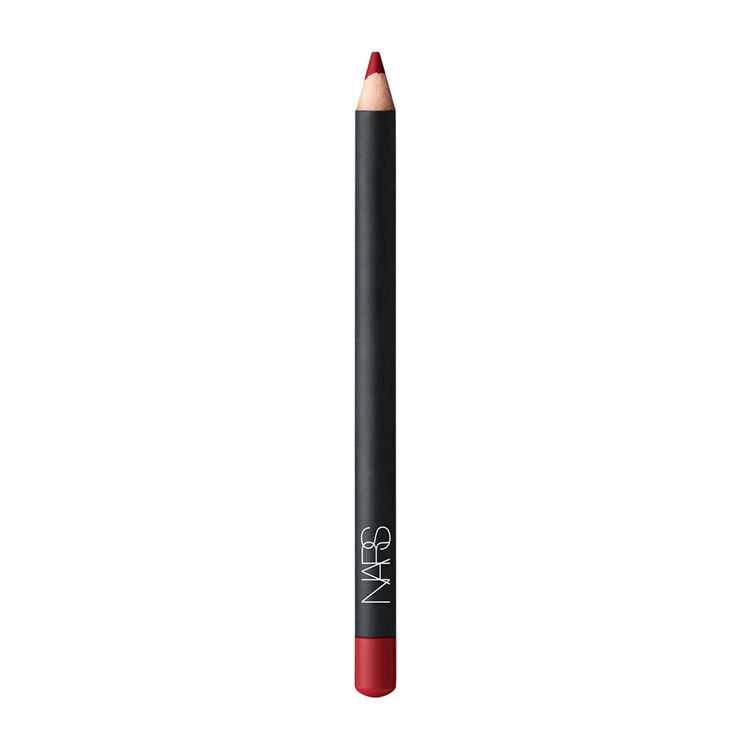 Lip Pencils: Mastering Precision For The Perfect Pout - Stylish.ae Reveals