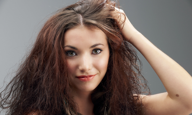 Managing Frizzy Hair In Dubais Humidity | Insights By Stylish.ae