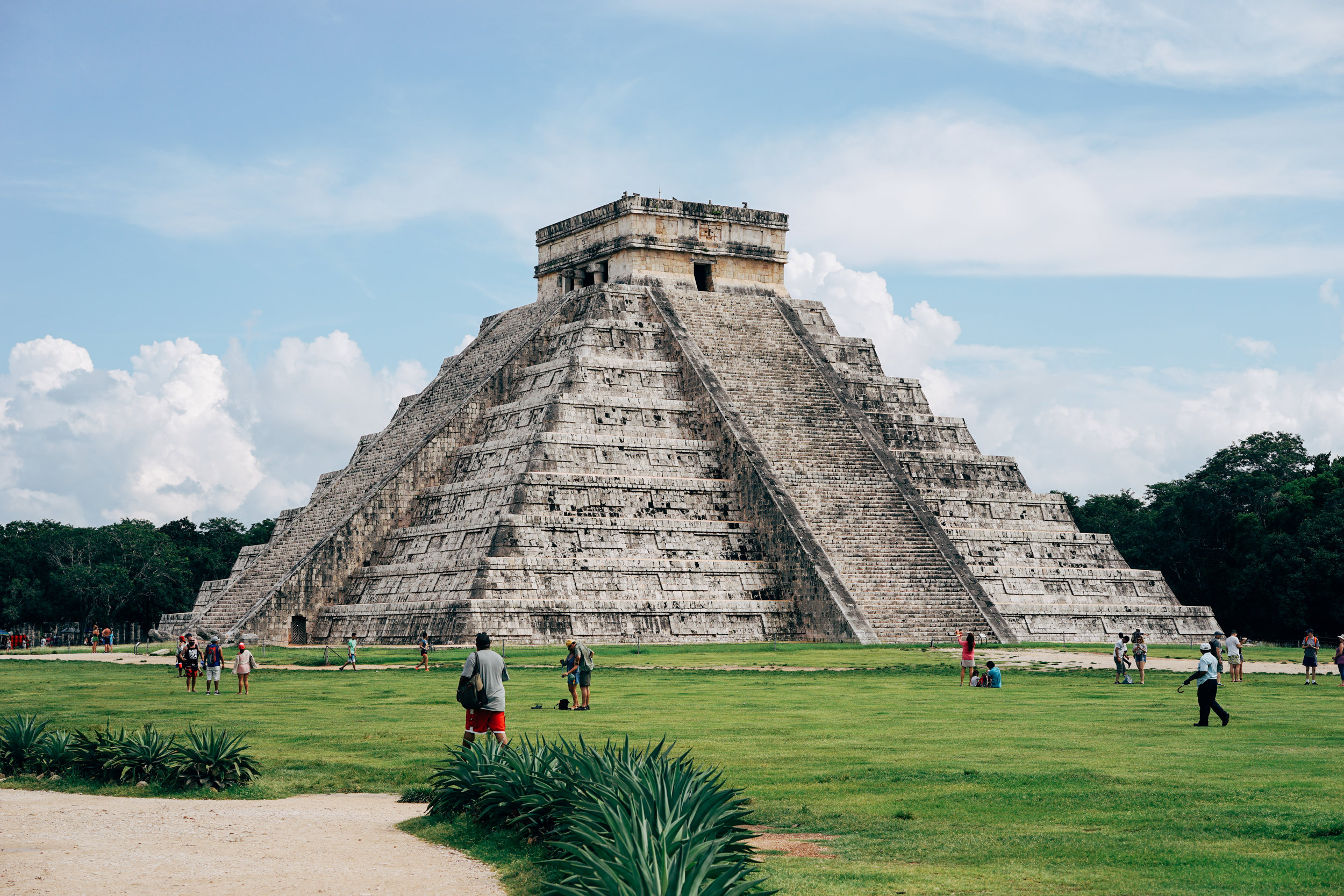 Marveling At Mexico’s Mayan Ruins: An Unforgettable Expedition.