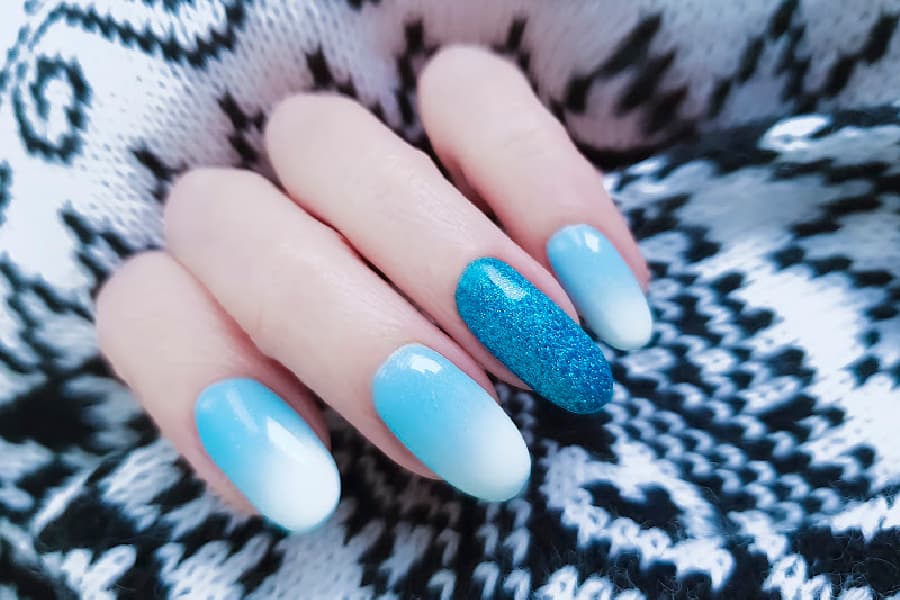 Mood-Changing Manicures: The Magic Of Thermal Nail Polish