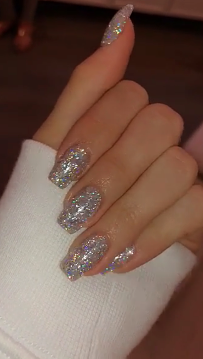 Kris Jenner's Glittery Fun Nails