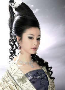 Chinese Traditional Hairdos
