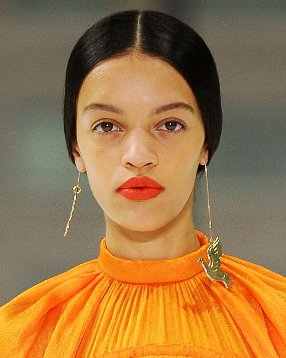 Lip Trends From The Runway: Stylish.aes Highlights