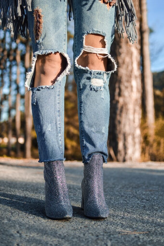 Ankle-Cropped Jeans