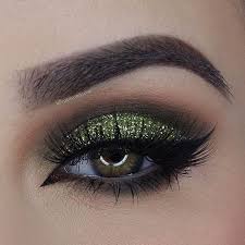 Sparkly Green Eye Makeup