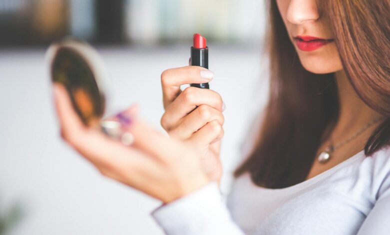 Hacks for a smudge-proof lipstick